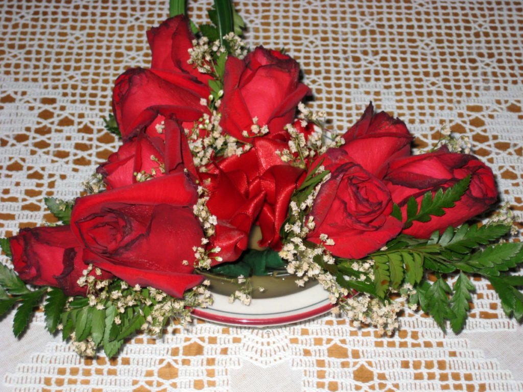 Photo of rose centerpiece