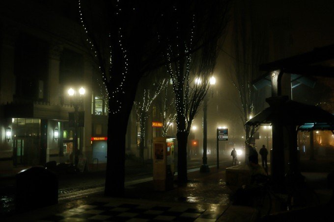Photo of city street at night